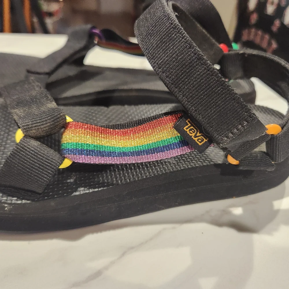 Teva Mid Universal Pride Sandals Mens Size 11